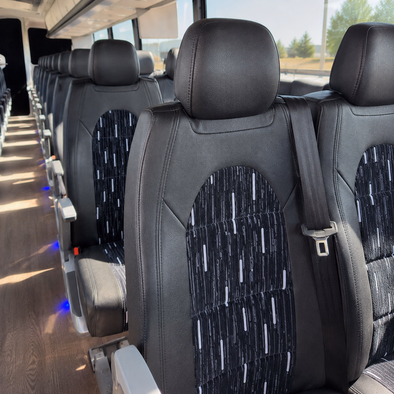 charter buses to ste chapelle and hat ranch for groups and events