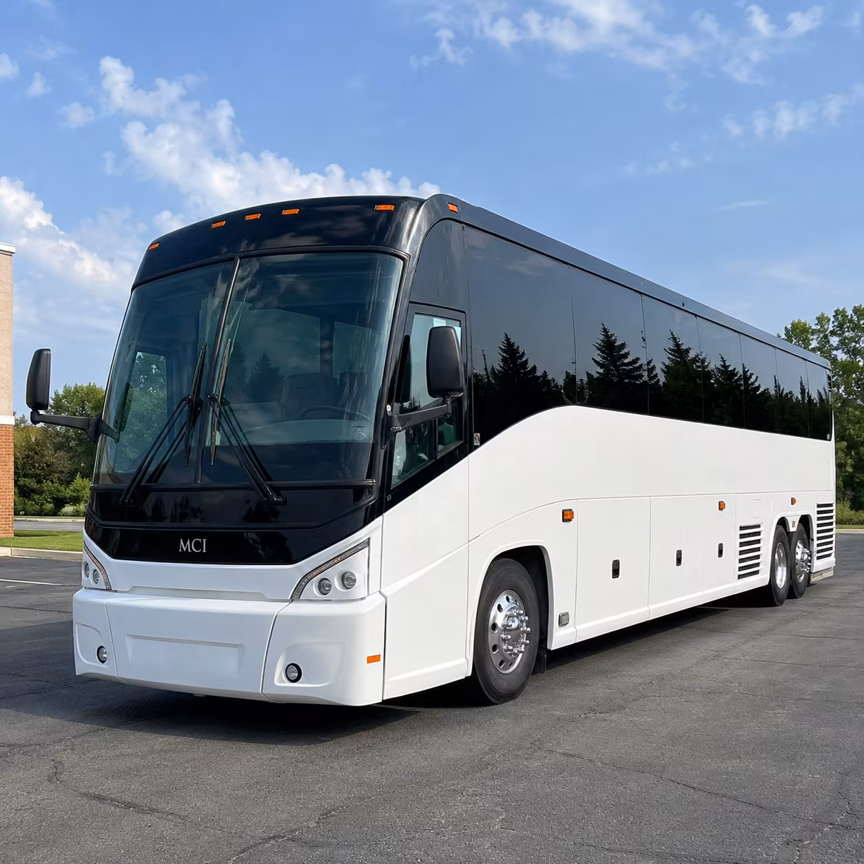 concert shuttle buses to the ford amphitheater