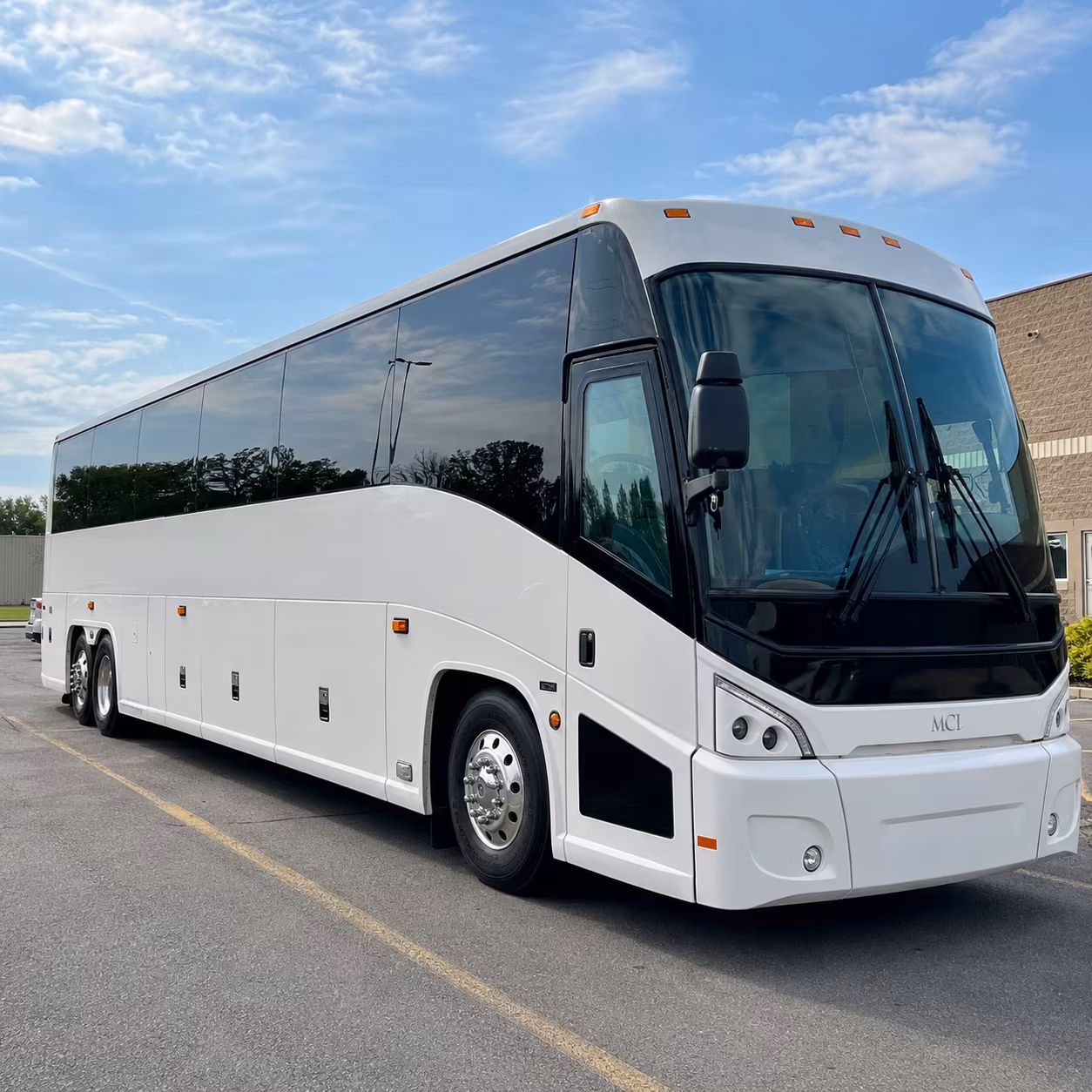 employee shuttle buses that beat the i 84 commute every morning